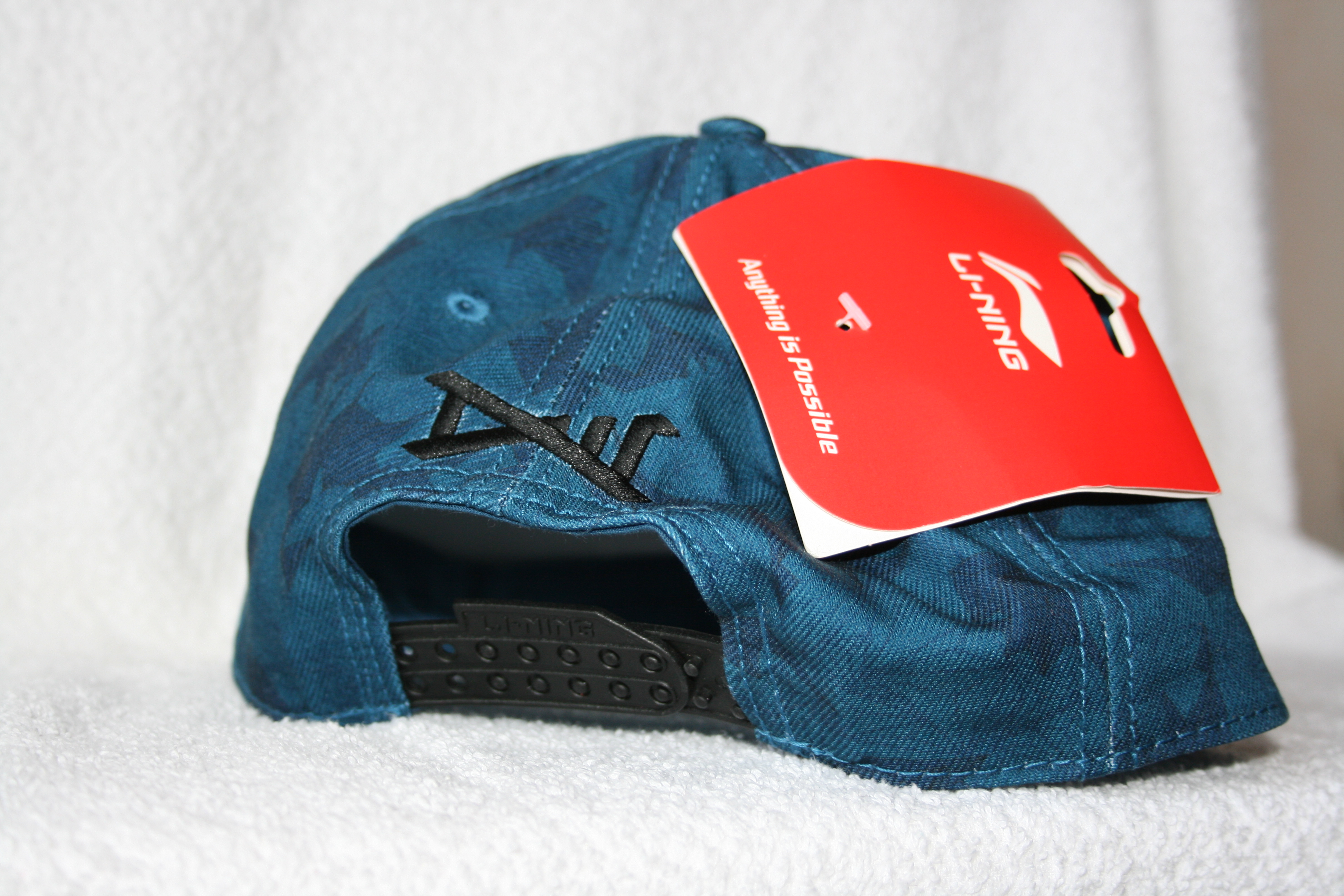 Li-Ning Caps diverse Styles und Farben Wade hellblau