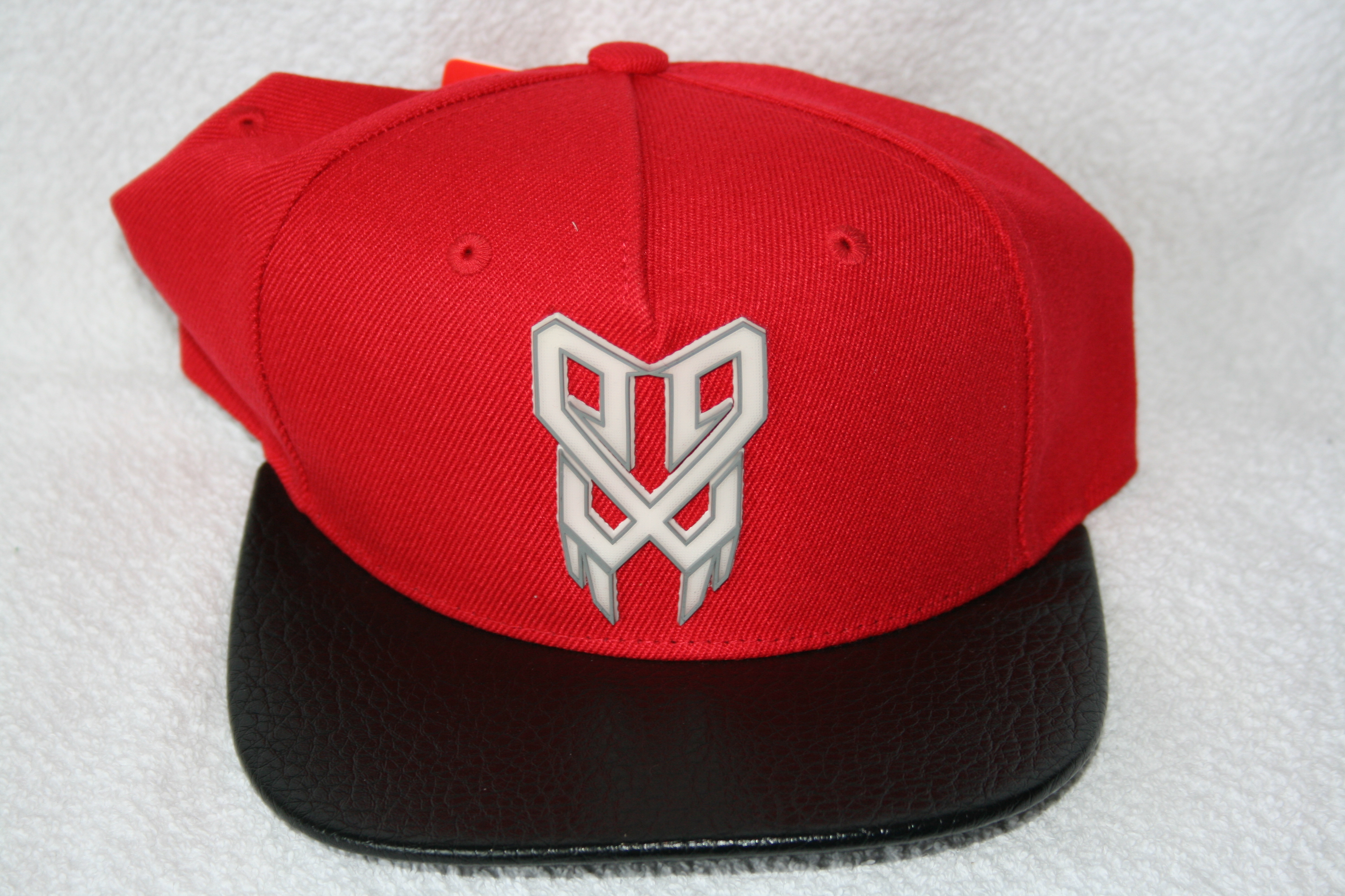 Li-Ning Caps diverse Styles und Farben Leder rot