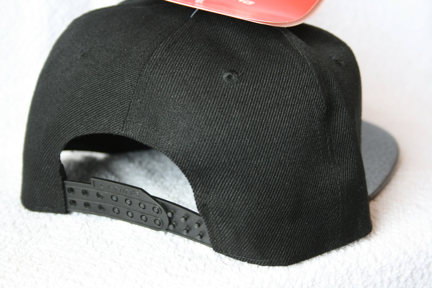 Casquette de basket Li-Ning avec visière en cuir, édition limitée, noire